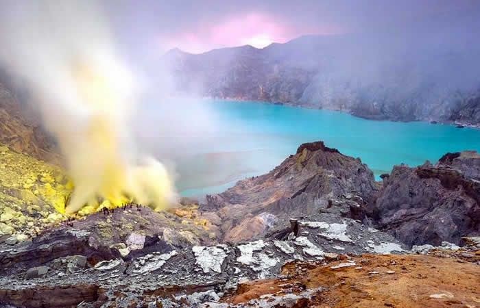 Antar Jemput Bandara Juanda Surabaya ke Ijen Jawa Timur dan Carter Mobil.