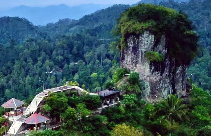 Antar Jemput Bandara Juanda Surabaya ke Kulonprogo Yogyakarta dan Carter Mobil.