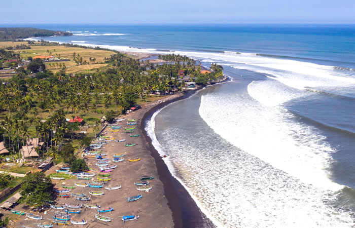 Antar Jemput Bandara Juanda Surabaya ke Medewi Bali dan Carter Mobil.