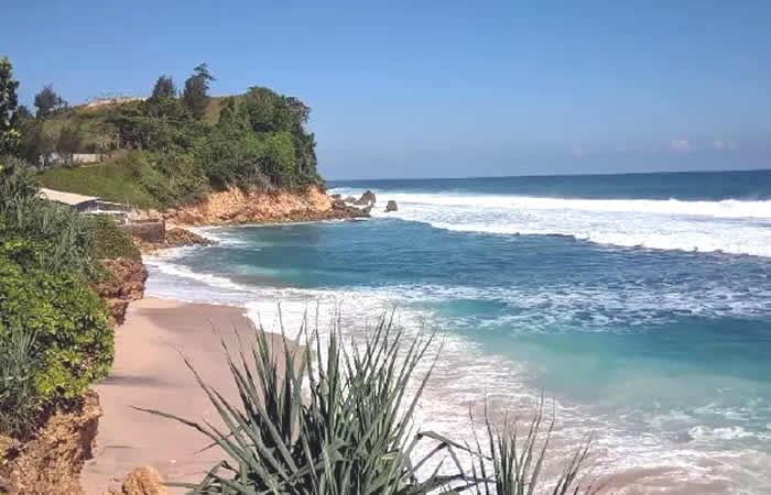 Antar Jemput Bandara Juanda Surabaya ke Tulungagung Jawa Timur dan Carter Mobil.